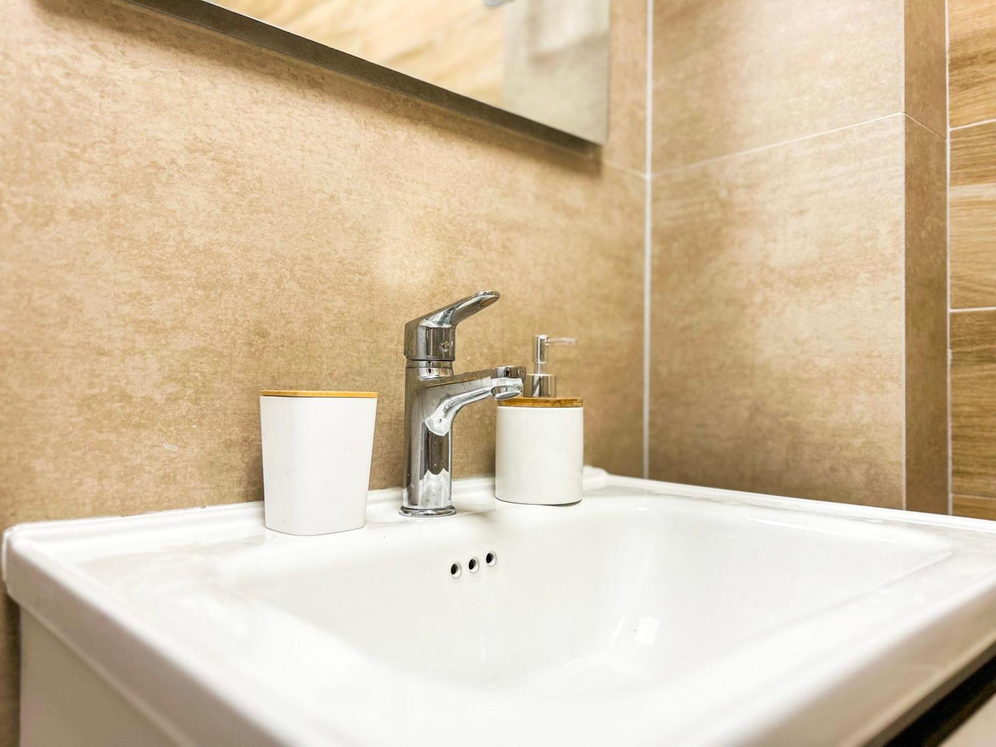 Apartament Miki Qerret Kavaje 925